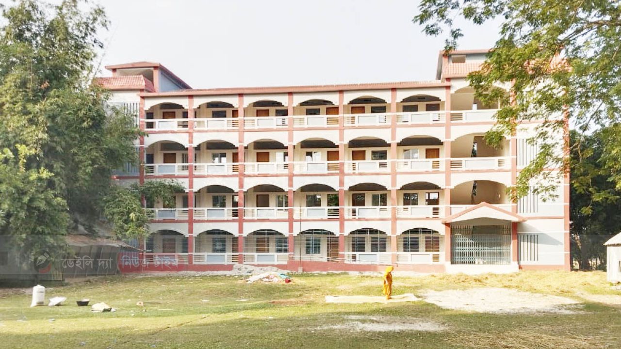 সালথায় অবৈধ উপায়ে নিয়োগ হওয়ায় বেতন বন্ধ করলেন এক শিক্ষকের