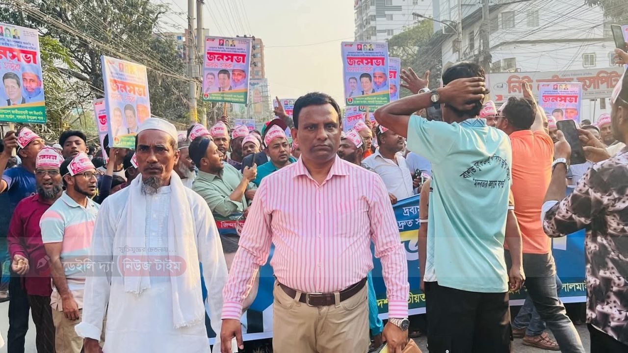 লালমাইয়ে ছাত্র জনতার গণঅভ্যুত্থানের বর্ষপূর্তি উপলক্ষে আনন্দ মিছিল 