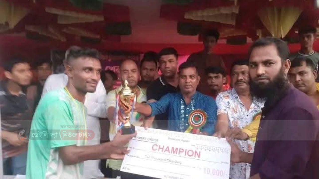 রাজবাড়ী জেলা বসন্তপুর ইউনিয়নের মিনিবার ফুটবল টুর্নামেন্টের ফাইনাল 