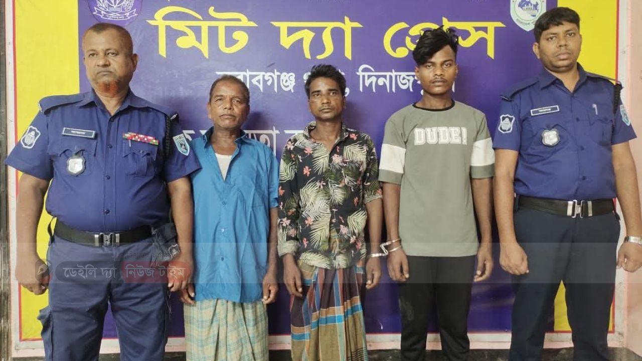 পুলিশের অভিযান 