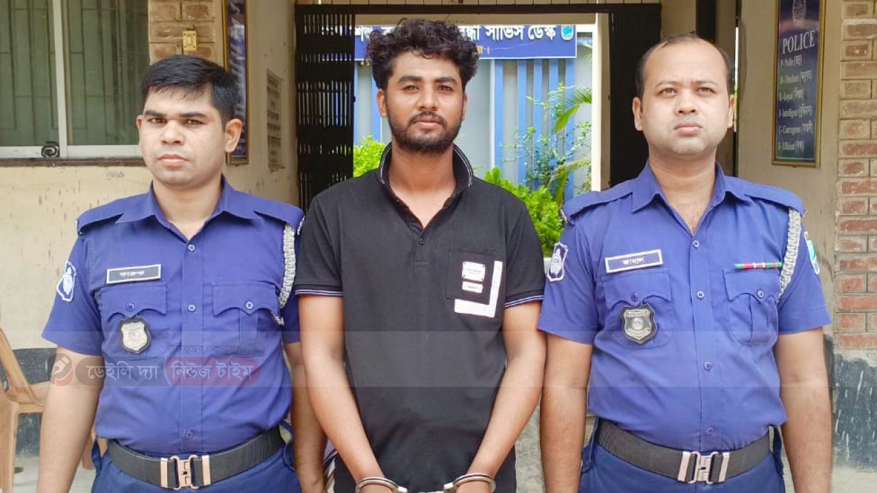 সালথায় পুলিশের অভিযানে নিষিদ্ধ ছাত্রলীগ নেতা ইসমাইল জবিউল্লাহ গ্রেপ্তার