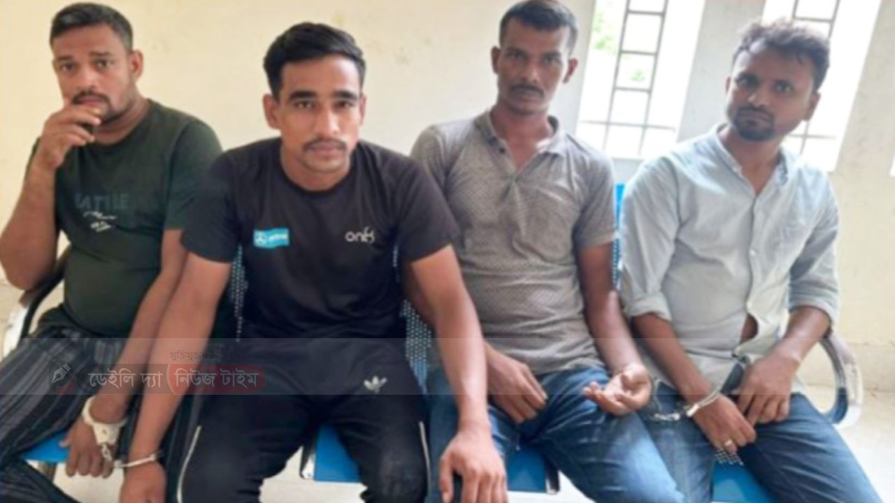 বেনাপোলে ইমিগ্রেশন ফরম জালিয়াতি চক্রের ৪ সদস্য আটক