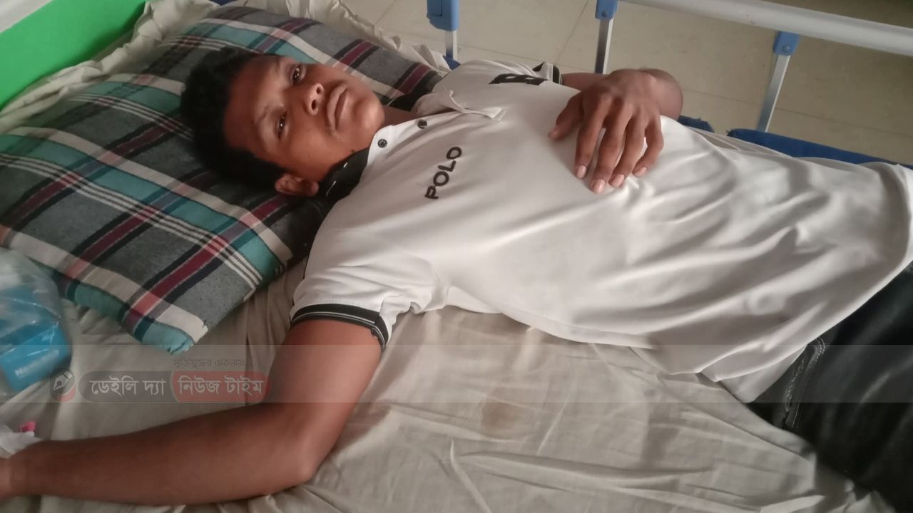 গোবিন্দগঞ্জে পূর্ব শত্রুতার জেরধরে  বুলেট নামের এক   যুবককে  হত্যার উদ্দেশ্যে হামলা ও মারপিটের অভিযোগ 
