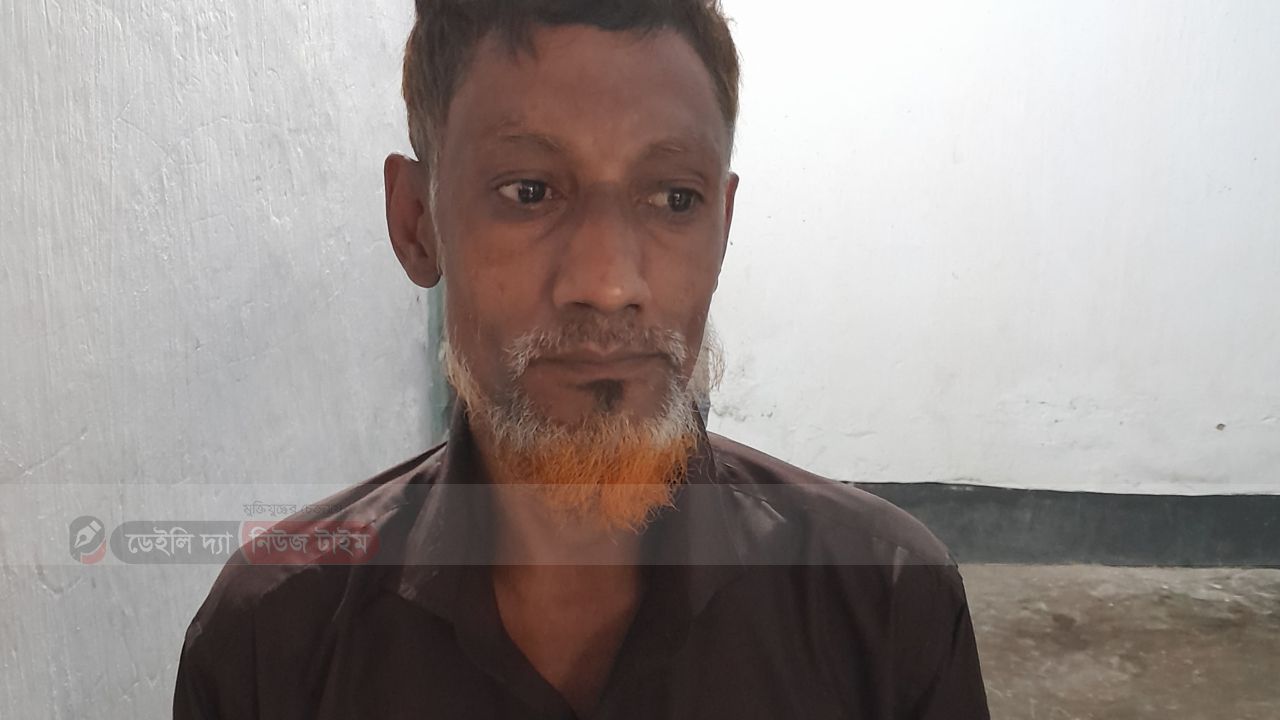 ঘোড়াঘাটে ১৩ পিস ট্যাপেন্টাডল ট্যাবলেটসহ মাদক ব্যবসায়ী গ্রেফতার