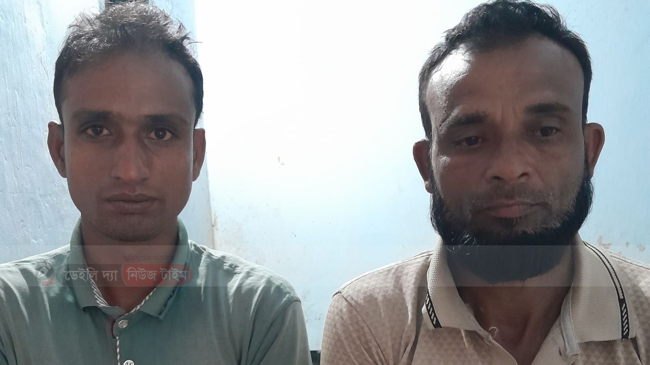 ঘোড়াঘাটে ১৩ পিস ইয়াবাসহ দুই মাদক ব্যবসায়ী গ্রেফতার