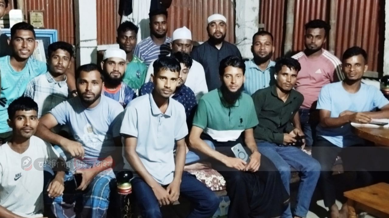আলোর দিশারী ইসলামী যুব সংঘের এক যুগ পূর্তি উপলক্ষে মাসিক আলোচনা মিটিং 