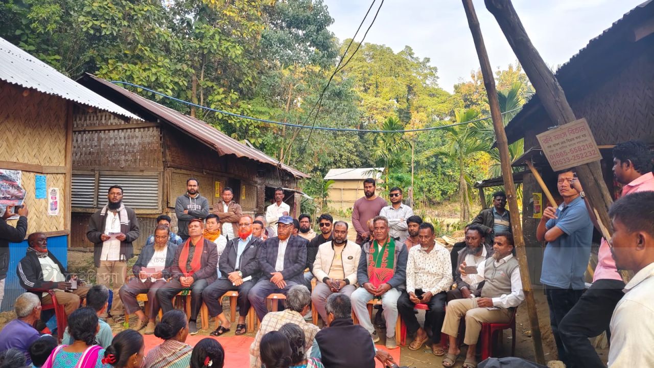 বাঘাইছড়িতে ধানের শীষের প্রচারণা: দিপেন দেওয়ানের সমর্থনে উঠান বৈঠক