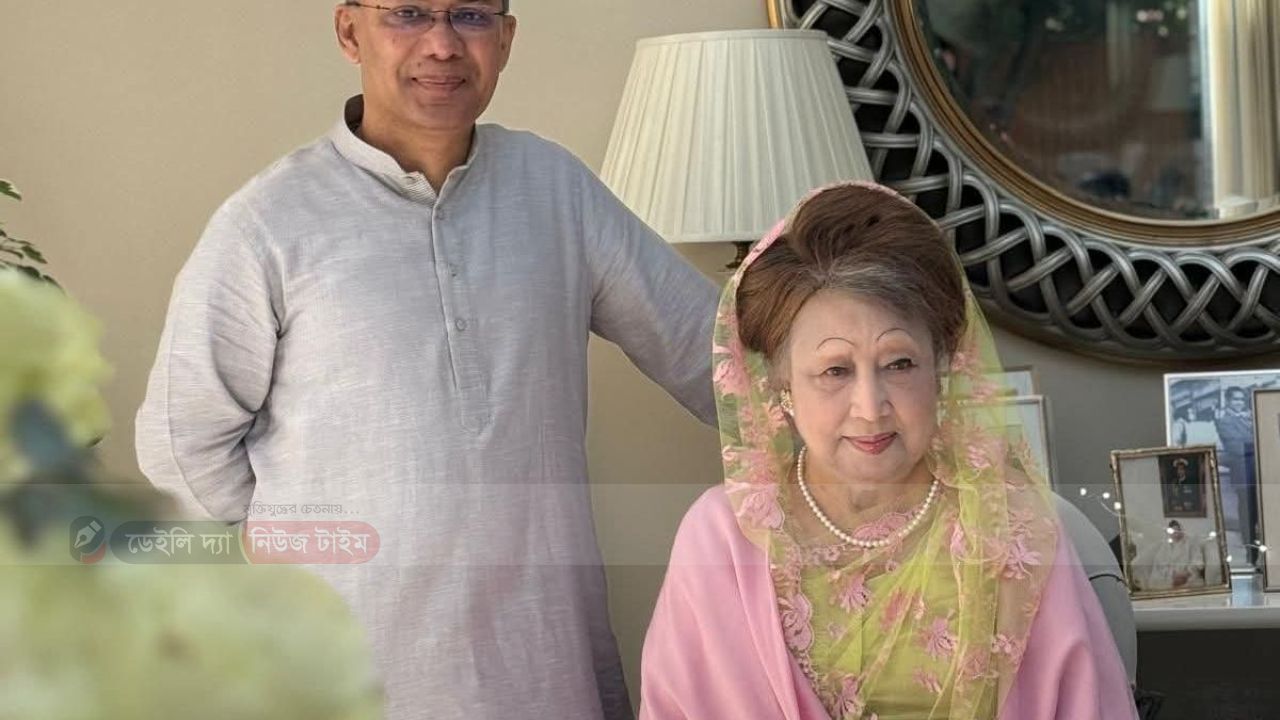 অবিস্মরণীয় একটি দিন ৬ ডিসেম্বর। ১৯৯০ সালের এ দিনে রক্তাক্ত পিচ্ছিল পথে অবসান হয়েছিল এরশাদ। তারেক রহমান 