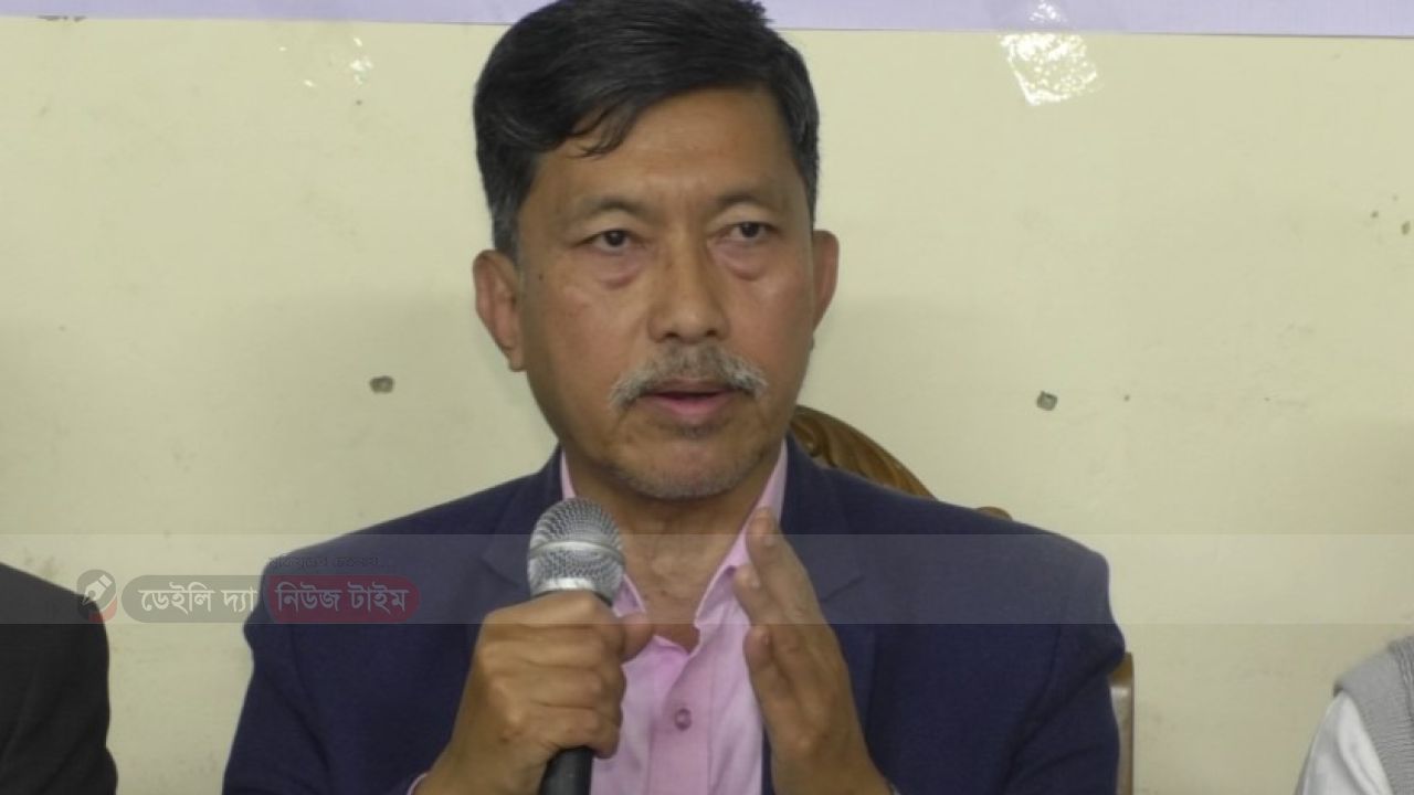 আমরা পাহাড়ি-বাঙালি ভেদাভেদ করে রাজনীতি করি না: দীপেন দেওয়ান