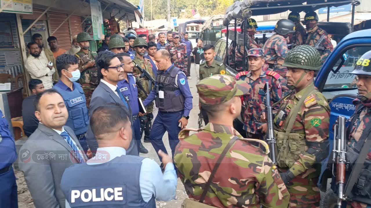 সালথায় যৌথ বাহিনীর নির্বাচনী মহড়া, জনমনে স্বস্তি
