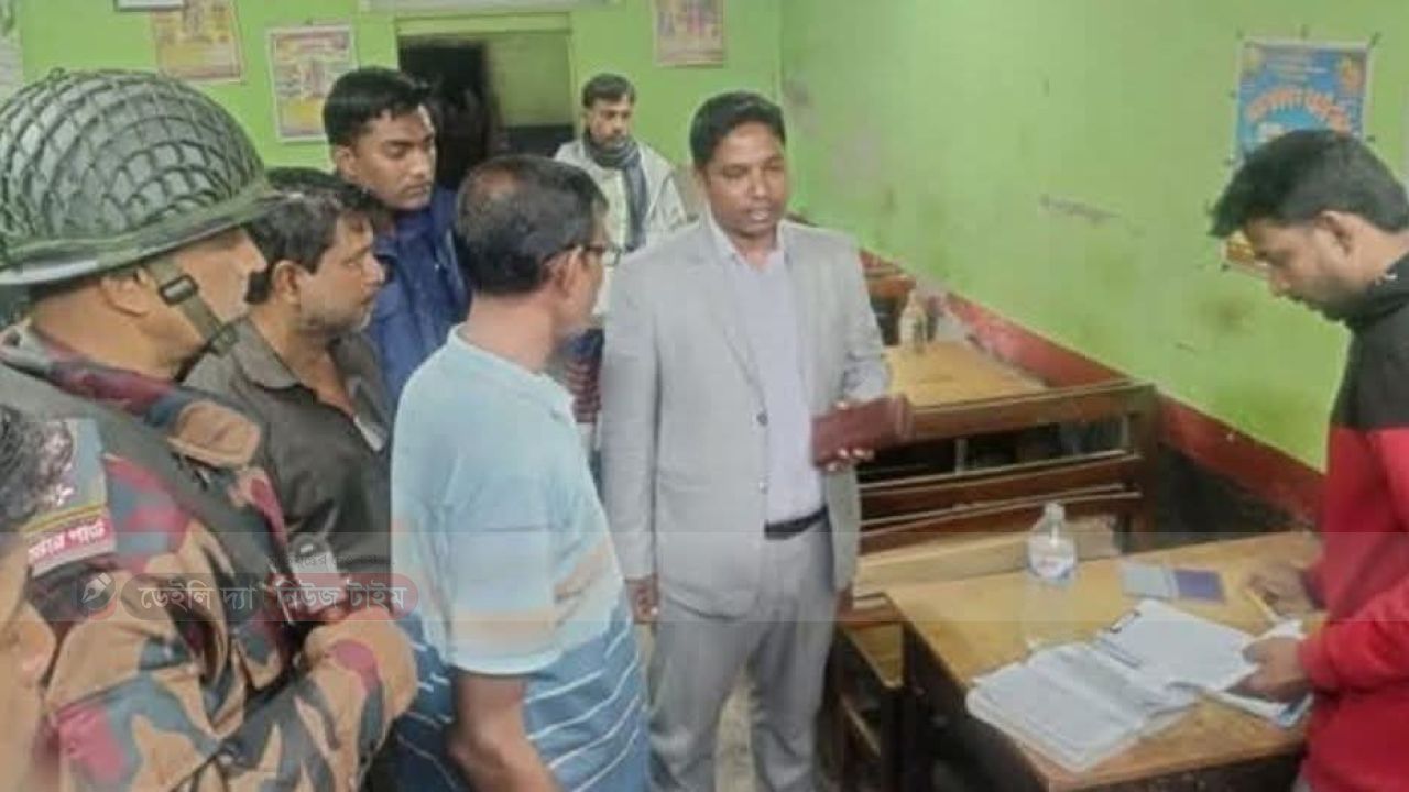 সাতক্ষীরার আশাশুনিতে ভিভিন্ন মিস্টির দোকানে ভ্রাম্যমান আদালতের অভিযান