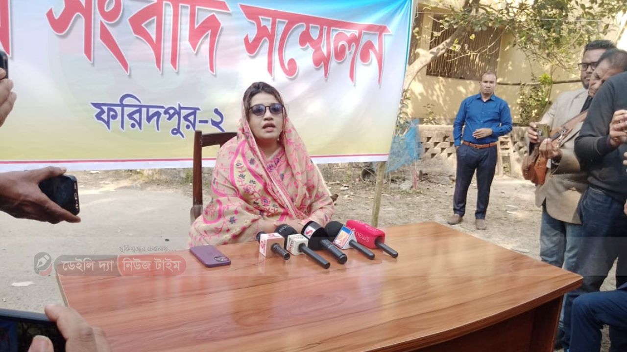 ফরিদপুর-২: ১১ দলীয় জোট প্রার্থীর বিরুদ্ধে টাকা ছাড়ানোর অভিযোগ শামা ওবায়েদের