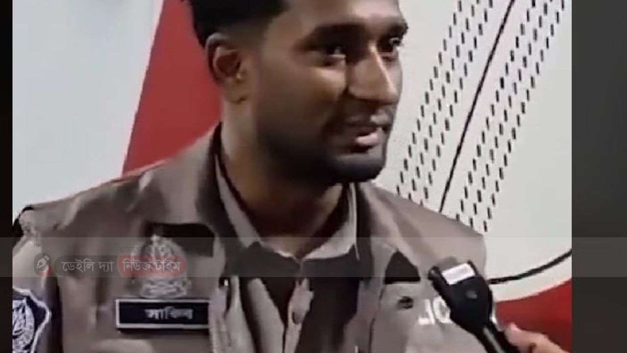 ক্রিকেট খেলার প্রেমে পরে নাম পরিবর্তন চাঁদ বাদশা থেকে সাকিব আল হাসান