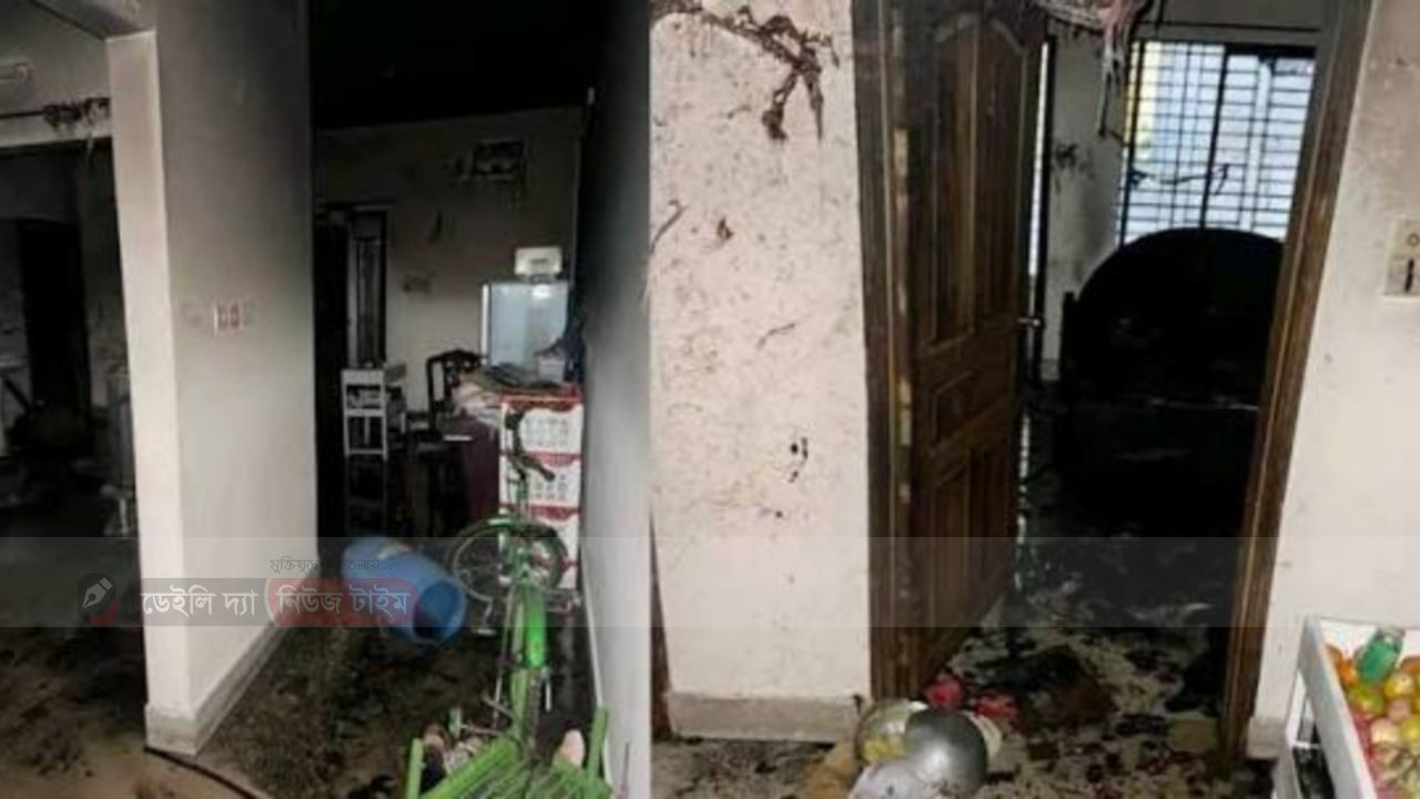 হালিশহরে ভয়াবহ গ্যাস বিস্ফোরণ: শিশু সহ ৯ জন দগ্ধ, 