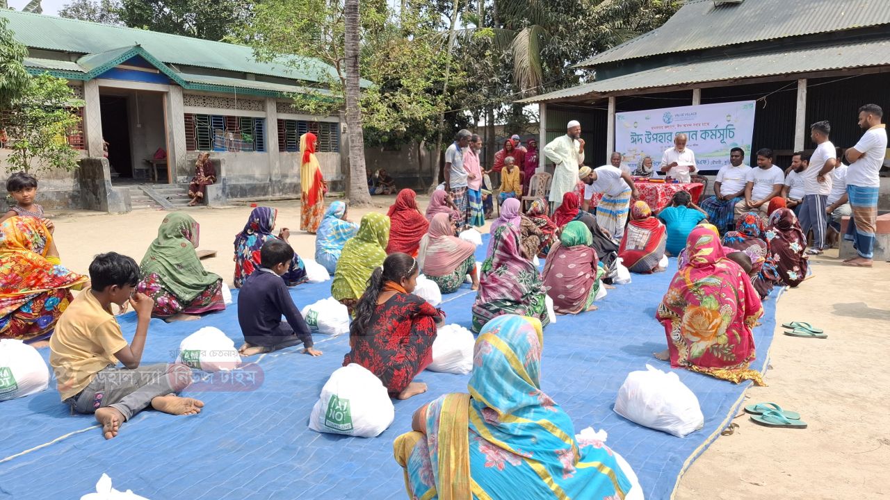 রৌমারীতে হাসি ফুটল সুবিধাবঞ্চিতদের মুখে,  মানবতার দৃষ্টান্ত