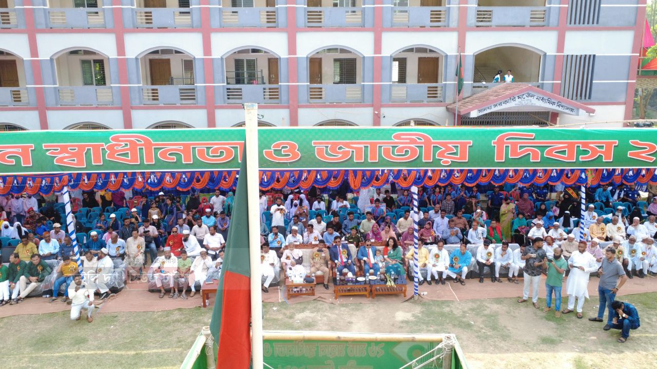 সালথায় বর্ণাঢ্য আয়োজনে মহান স্বাধীনতা ও জাতীয় দিবস উদযাপন