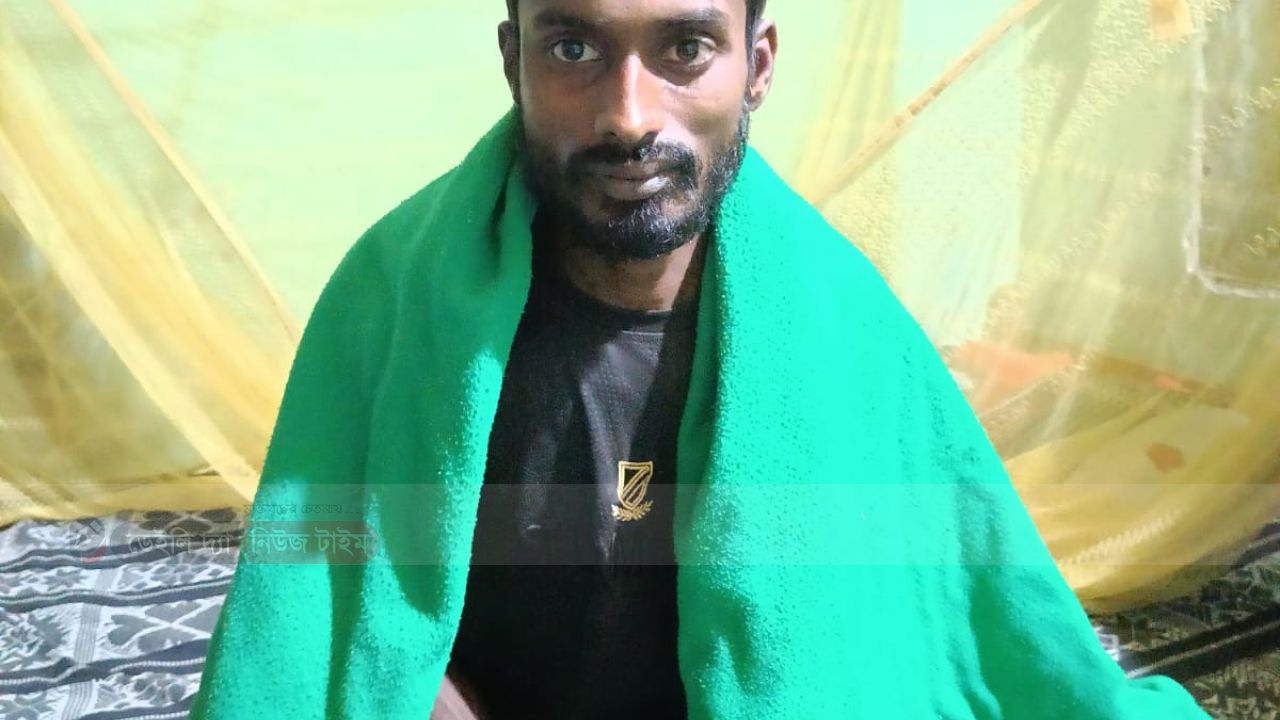 ভূরুঙ্গামারীতে মোটর পাম্প চুরির ঘটনায় স্থানীয়দের হাতে যুবক আটক,
